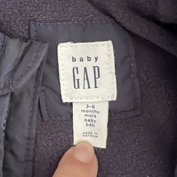 BabyGAP INFANT SNOWSUITS-Light Weight - Picture 2 of 10